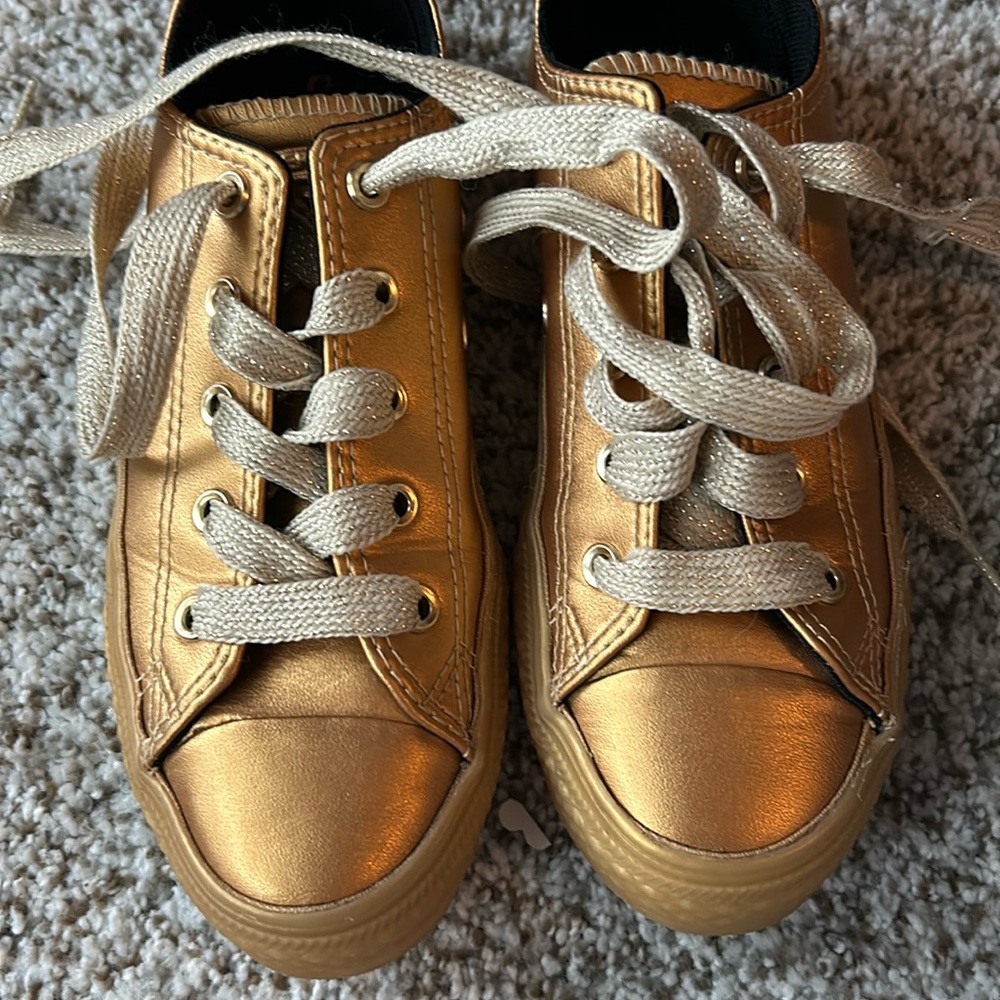 Like New kids Converse Chuck Taylor’s 1.5
